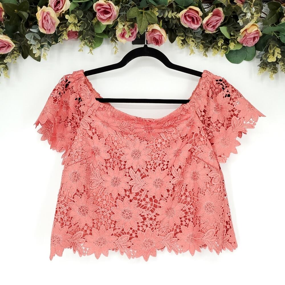 White House Black Market Coral Floral Off Shoulder Cropped Top